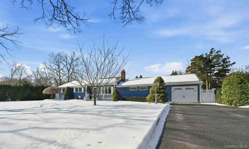 246 Southern Blvd, Nesconset, NY, 11767-2709 | Card Image