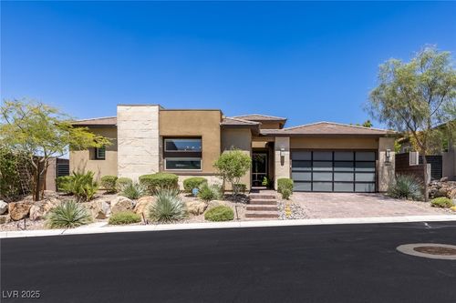 975 Amara Way, Henderson, NV, 89052-4577 | Card Image