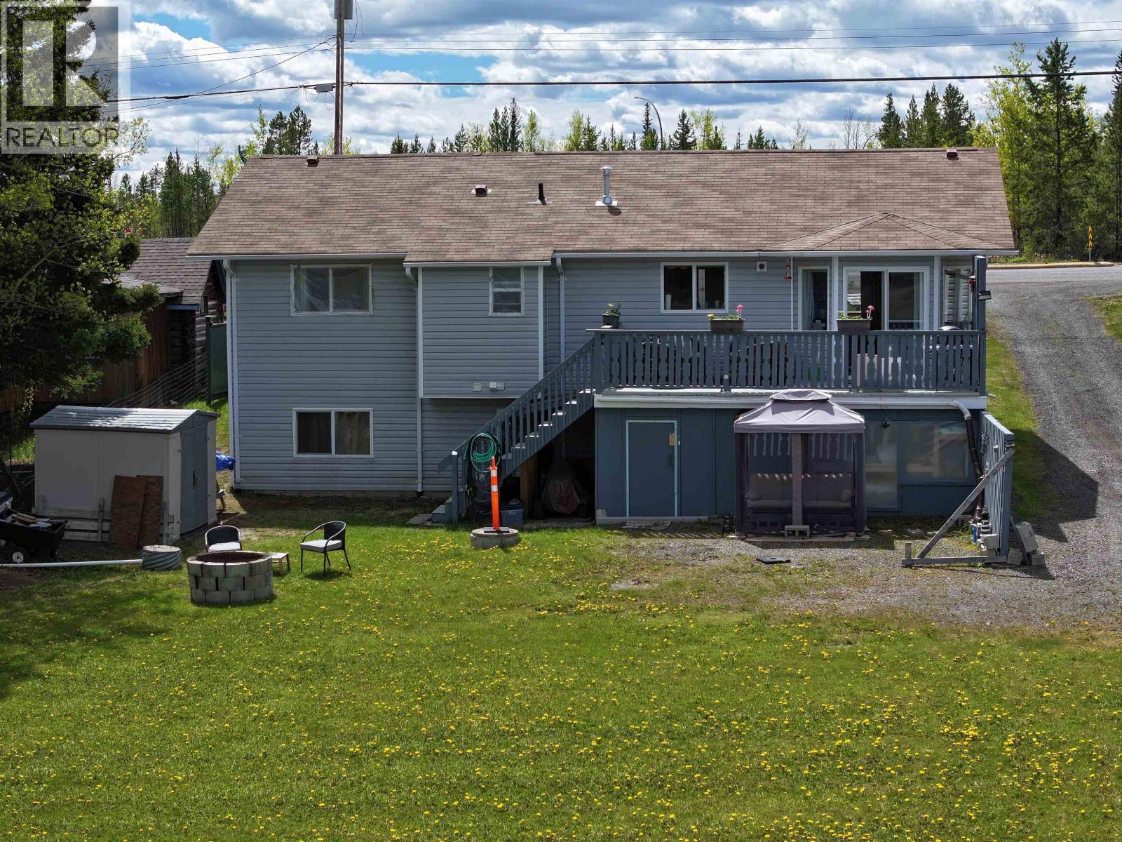 Residential in 100 Mile House 4