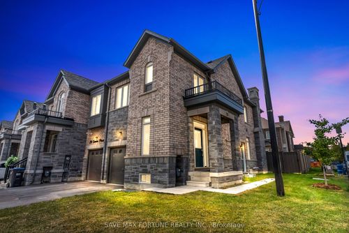 28 Gemma Pl, Brampton, ON, L6Z0J5 | Card Image