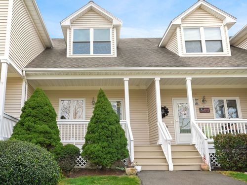 29-29 Copper Creek Cir, Newtown, CT, 06470-2643 | Card Image