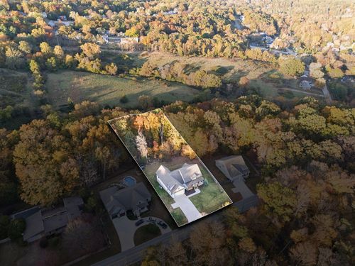 3837 Hamill Rd, Hixson, TN, 37343-3422 | Card Image