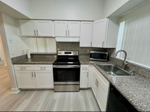 3e-1761 Nw 96th Ter, Pembroke Pines, FL, 33024-3020 | Card Image