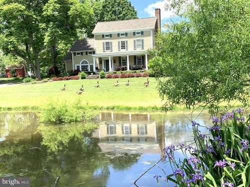 232 Wrights Rd, NEWTOWN, PA, 18940-1328 | Card Image