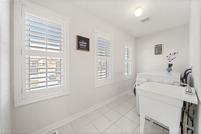 4 Samuel Cres, House other with 4 bedrooms, 4 bathrooms and 4 parking in Springwater ON | Image 32