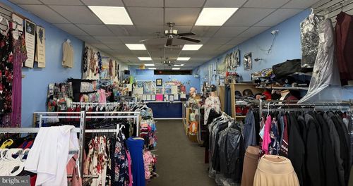 8458 Centreville Rd, MANASSAS PARK, VA, 20111-2363 | Card Image