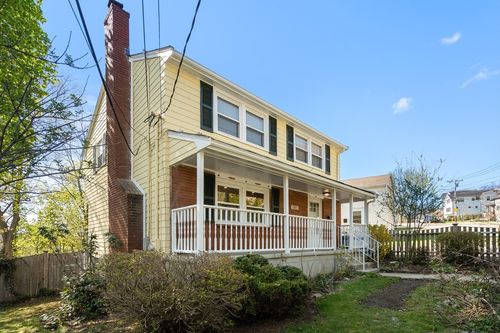392 Poplar St, Boston, MA, 02131-4648 | Card Image