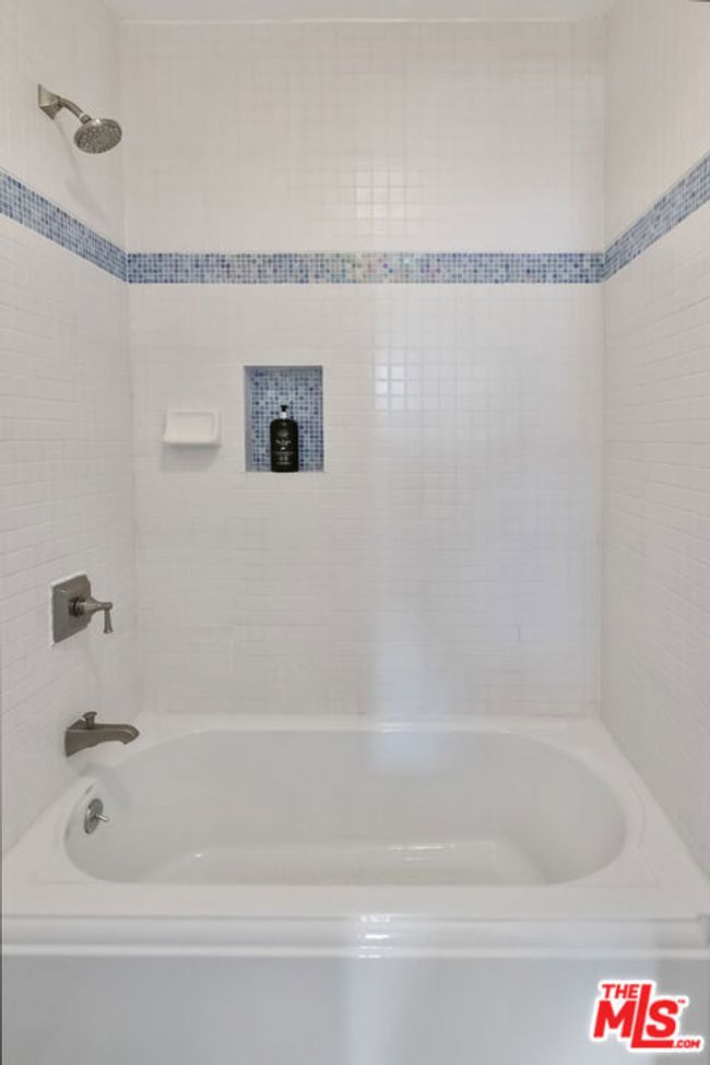 159 - 23901 Civic Center Way, Condo with 2 bedrooms, 2 bathrooms and 2 parking in Malibu CA | Image 31