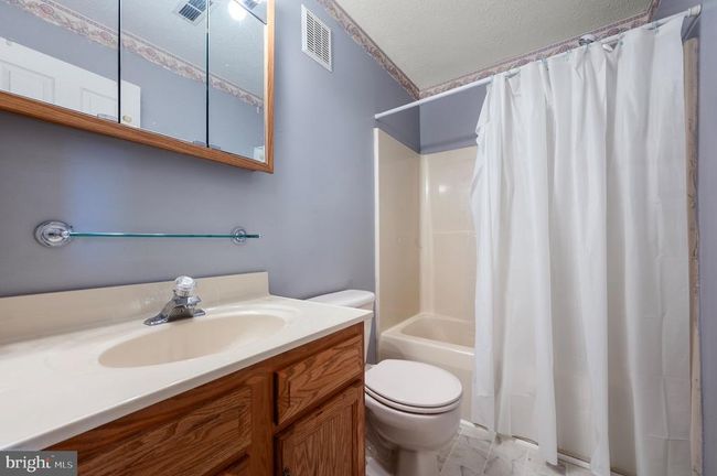 65 Hailey Ln, Home with 2 bedrooms, 2 bathrooms and null parking in STRASBURG VA | Image 7