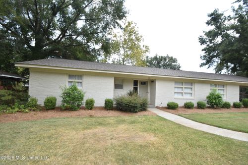 408 E Park Ave, Greenwood, MS, 38930-3130 | Card Image