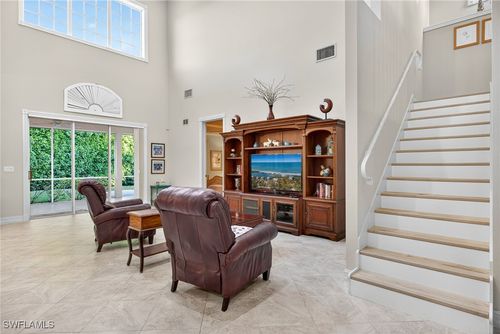 4822 Europa Dr, NAPLES, FL, 34105-5602 | Card Image