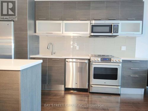 6704-388 Yonge St, Toronto, ON, M5B0A4 | Card Image