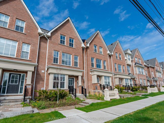 9080 Woodbine Ave, House attached with 3 bedrooms, 3 bathrooms and 1 parking in Markham ON | Image 4
