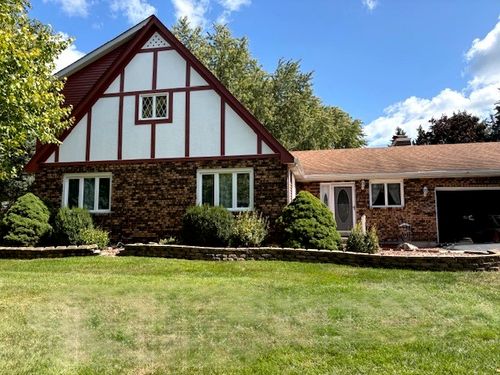 19N053 Felsmith Rd, Hampshire, IL, 60140-9420 | Card Image