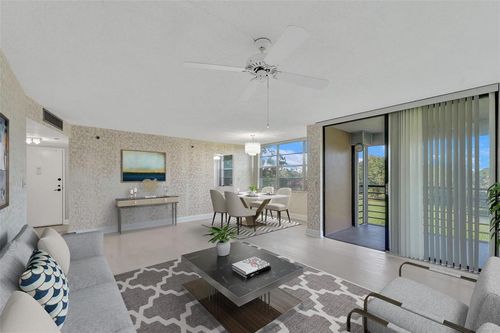 305-1000 St Charles Place, Pembroke Pines, FL, 33026 | Card Image