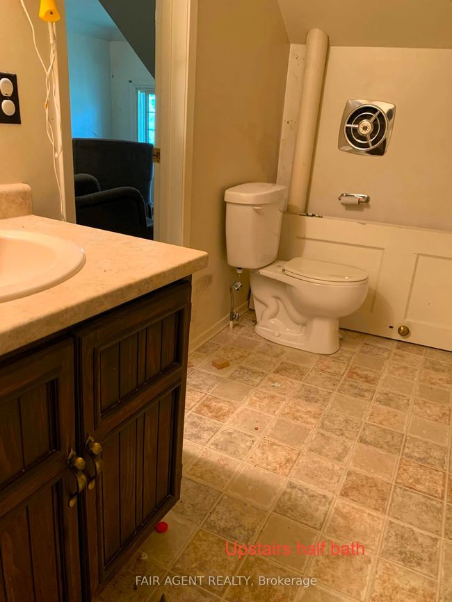 975140 Silver Centre Rd, House other with 4 bedrooms, 2 bathrooms and 10 parking in North Cobalt ON | Image 19