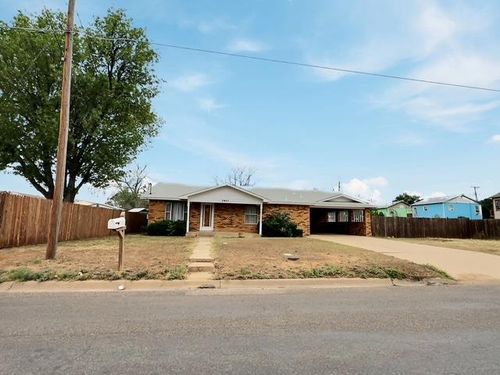 2807 Avenue E, Snyder, TX, 79549-3744 | Card Image