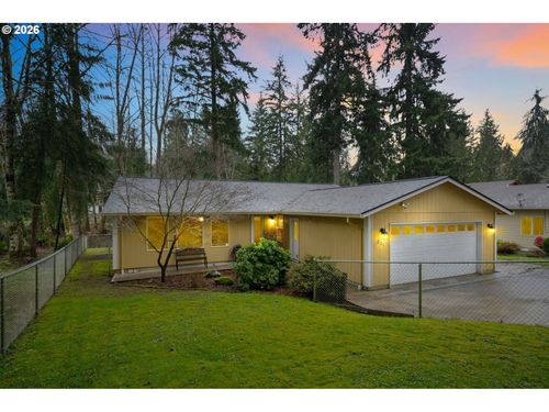 321 Rollingwood Dr, Kelso, WA, 98626-9360 | Card Image