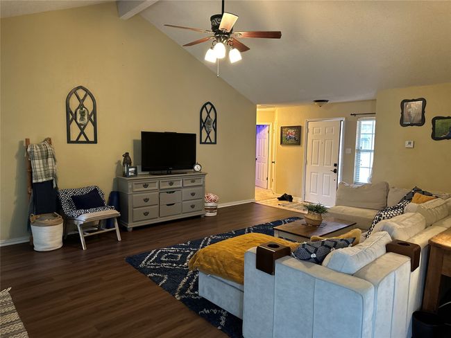 6226 Live Oak Trl, House other with 3 bedrooms, 2 bathrooms and null parking in Abilene TX | Image 6