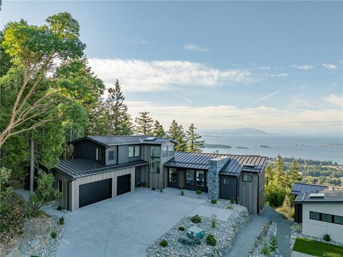 7546 Tonnerre Way, Lantzville, BC, V0R2H0 | Card Image