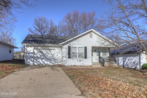 3017 W 16th Street, Joplin, MO, 64801 | Card Image