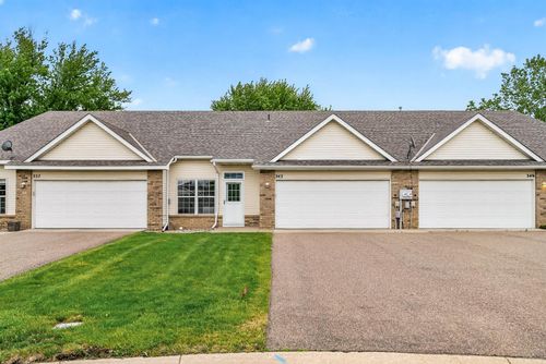 343 Appleblossom Lane E, Shakopee, MN, 55379 | Card Image