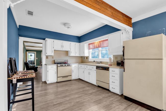4395 Fm 49, House other with 3 bedrooms, 2 bathrooms and null parking in Mineola TX | Image 15