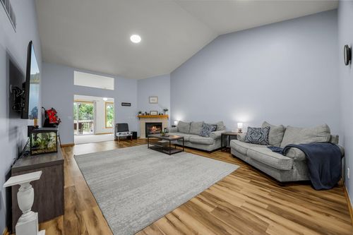 10757 181st Cir Nw, Elk River, MN, 55330-4532 | Card Image