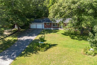 5 Fairlawn Blvd, House other with 3 bedrooms, 2 bathrooms and 8 parking in Bracebridge ON | Image 3