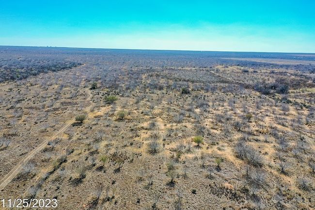 2 Us Hwy 85, Home with 0 bedrooms, 0 bathrooms and null parking in Dilley TX | Image 4