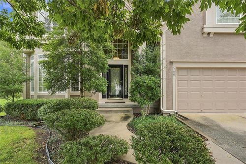 5601 Ne Misty Meadow Pl, Lee's Summit, MO, 64064-2367 | Card Image