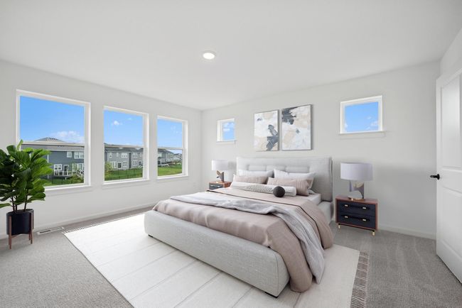 Owners suite bedroom | Image 11