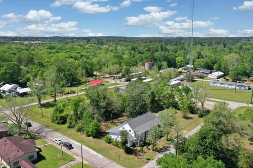 201 N Magnolia St, Corrigan, TX, 75939-2060 | Card Image