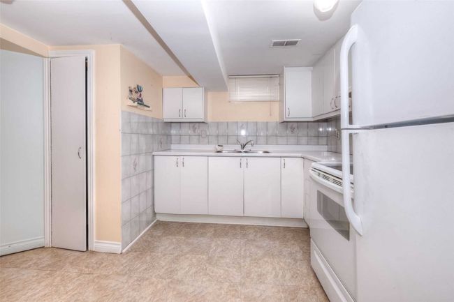 20 Lamella Rd, House other with 3 bedrooms, 2 bathrooms and 5 parking in Etobicoke ON | Image 28
