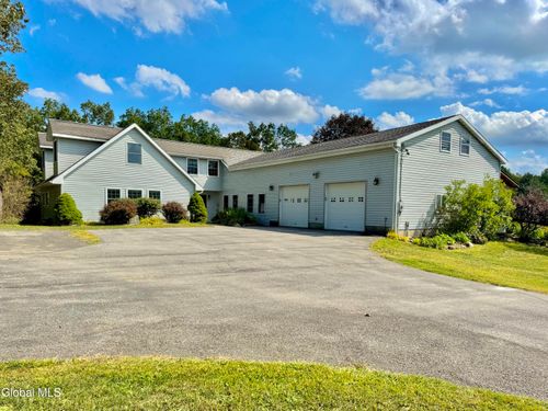 284 Alcove Rd, Hannacroix, NY, 12087-4304 | Card Image