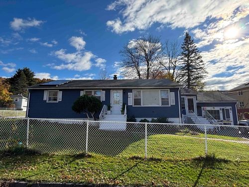 8 Taunton St, Worcester, MA, 01604-4526 | Card Image