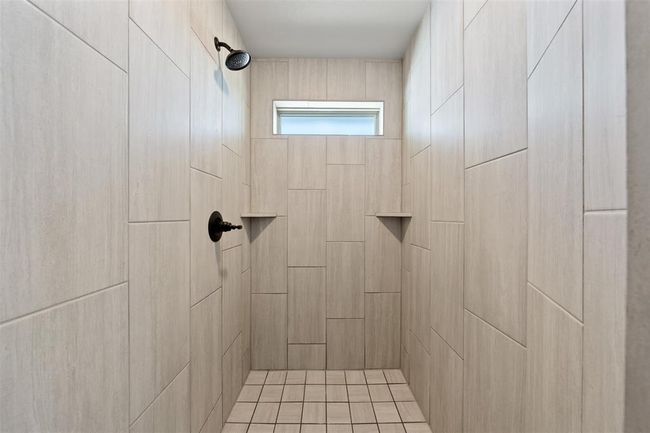 Walk-in shower | Image 30