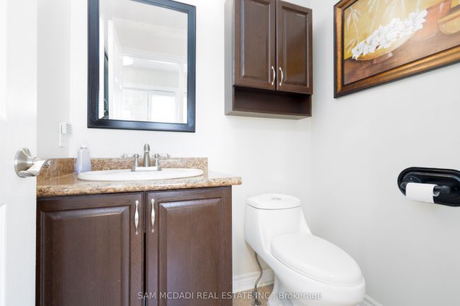80 Longbourne Cres, House attached with 3 bedrooms, 2 bathrooms and 4 parking in Brampton ON | Image 7