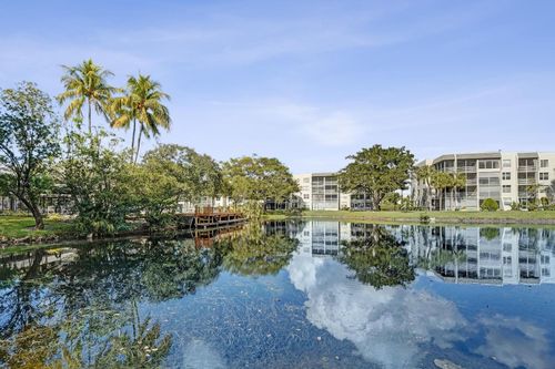 308-9235 Lagoon Pl, Davie, FL, 33324-6718 | Card Image