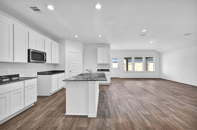 *Images and 3D tour is for illustration only and options may vary from home as built. | Image 12