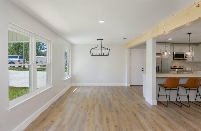 FORMAL DINING AREA! | Image 15