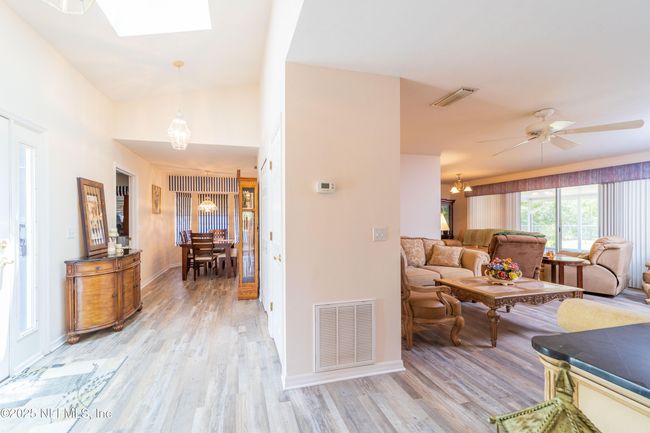 131 Crestwood Dr, House other with 3 bedrooms, 2 bathrooms and null parking in Interlachen FL | Image 15