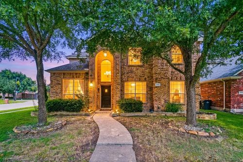 208 N Arbor Ridge Dr, Allen, TX, 75002-0628 | Card Image
