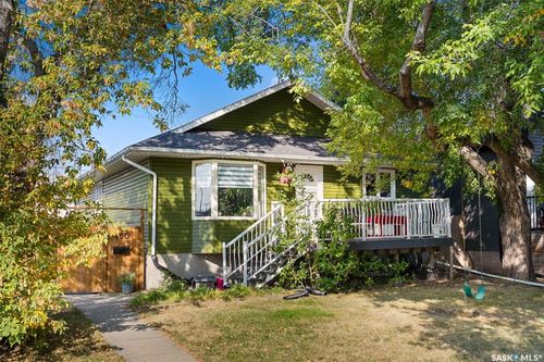 450 Osler St, Regina, SK, S4R1V9 | Card Image
