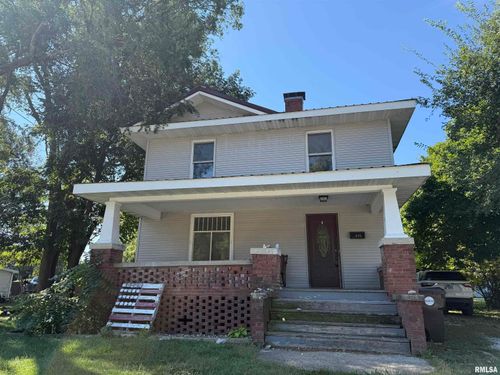 416 Macomb Rd, Rushville, IL, 62681-1038 | Card Image