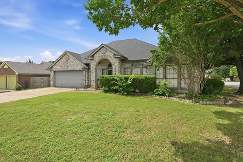 7600 Chapman Dr, North Richland Hills, TX, 76182-4602 | Card Image