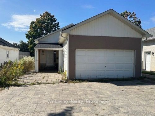 782 Liverpool Rd, Pickering, ON, L1W1S1 | Card Image