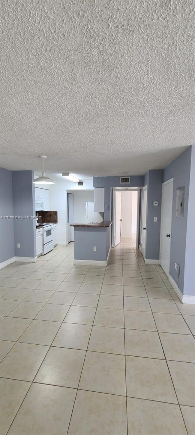 APT-209 - 15231 Sw 80 Th St, Condo with 2 bedrooms, 2 bathrooms and null parking in Miami FL | Image 13