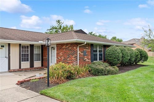 8774 Washington Colony Dr, Dayton, OH, 45458-3313 | Card Image