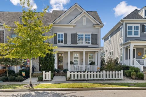 1067 Beckwith St, Franklin, TN, 37064-1022 | Card Image